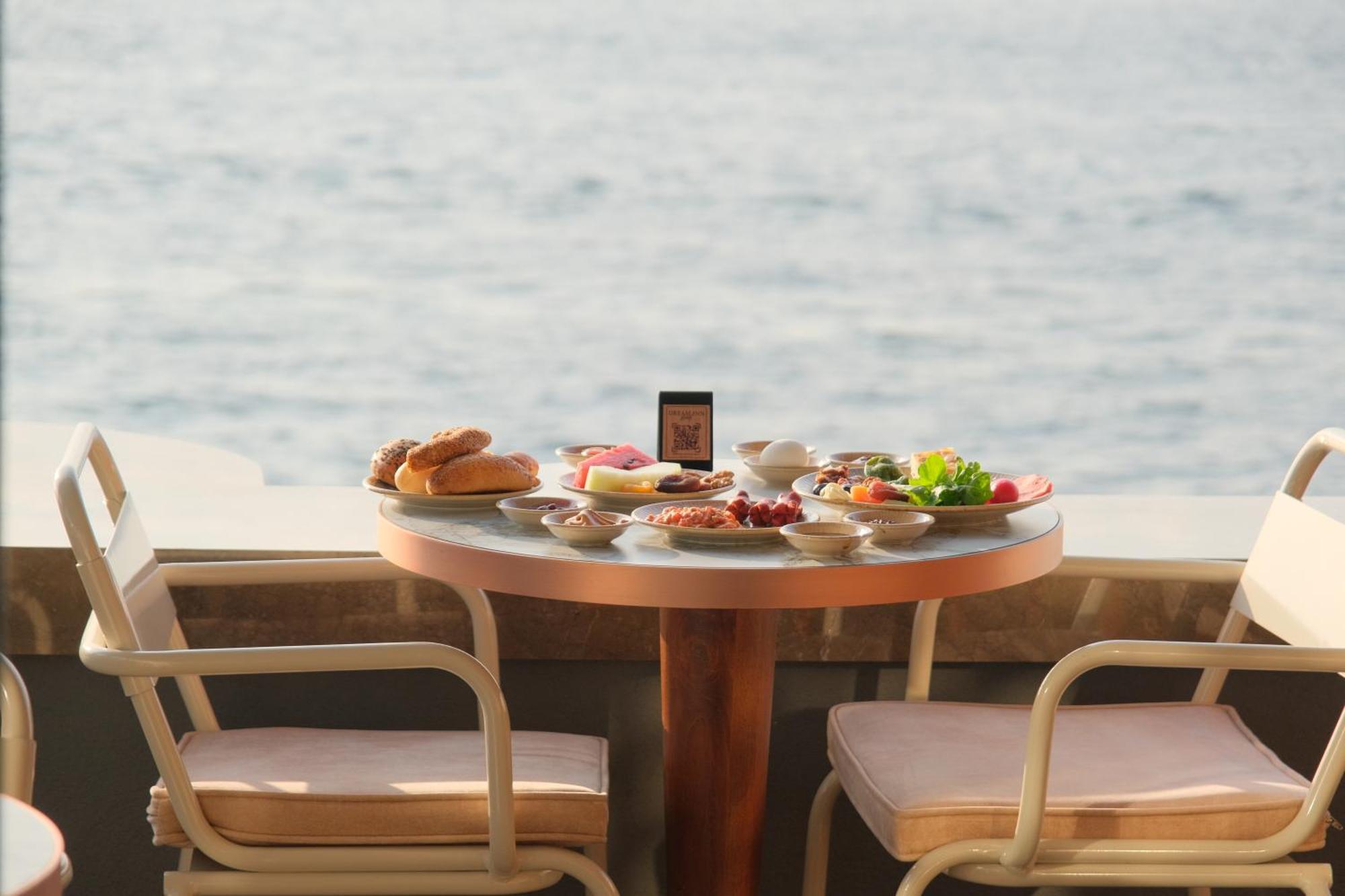 Dream Inn Karakoey Bosphorus Estambul Exterior foto